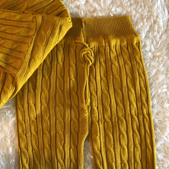 *Last One* Cropped Knit Sweater Set - Picture 5 of 5